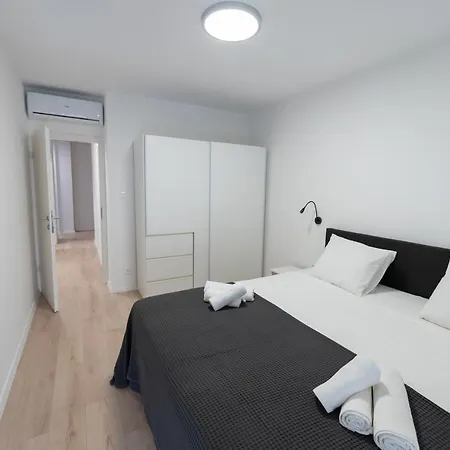 D33 Apartman *